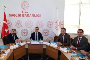 2 bolge acil saglik hizmetleri koordinasyon toplantisi erzurumda yapildi UsQTgzMQ.jpg