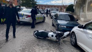 dur ihtarina uymadi 2 polis yaralandi LHjvOyGS.jpg